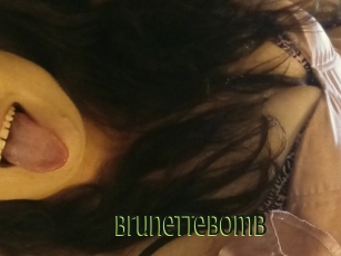 Brunettebomb