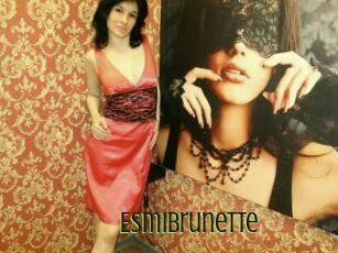 Esmibrunette