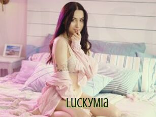 LuckyMia