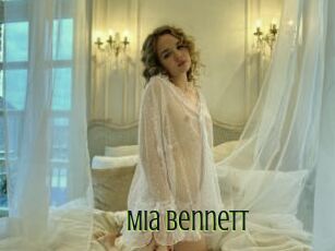 Mia_Bennett