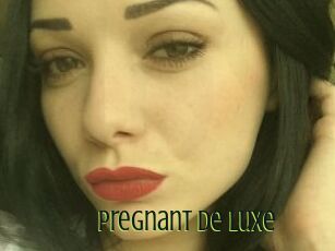Pregnant_De_Luxe